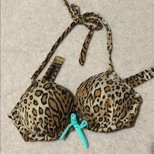Victoria’s Secret bombshell bikini top